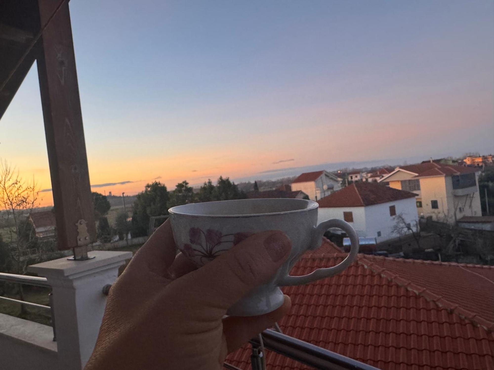 Golden View * Rrushkull (Durres)